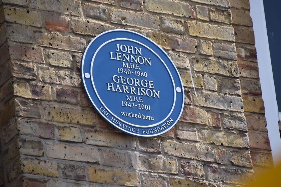 London: Private Beatles Taxi Tour - Abbey Road and the crossing everyone knows