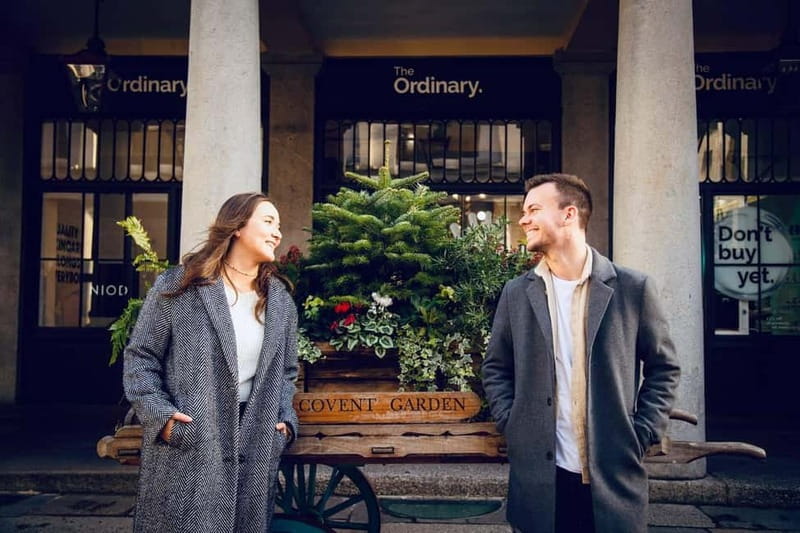 London: Private Couples Photography Session with Landmarks - Comparing the 15-photo and 30-photo packages