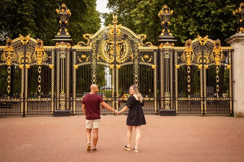 London: Private Couples Photography Session with Landmarks - Who this London photo shoot suits best