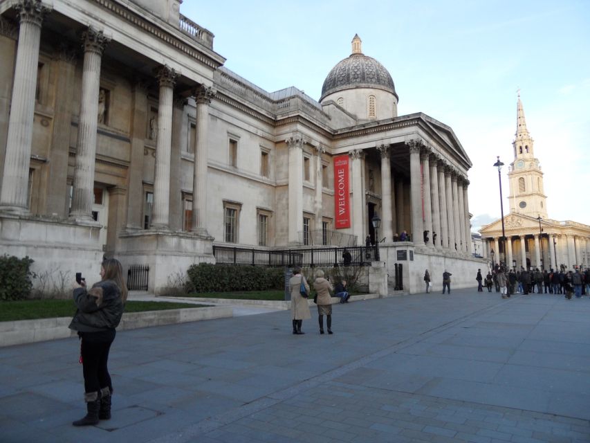 London: Private Walking Sightseeing Tour - Whitehall connects royal power with government