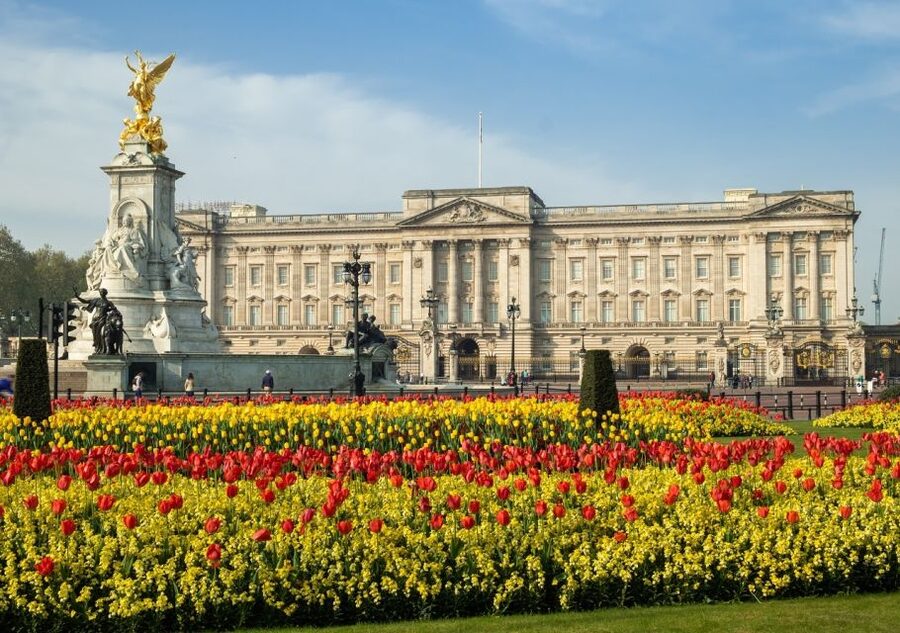 London: Private Walking Tour in Spanish - Southwark, The Shard, and London Bridge