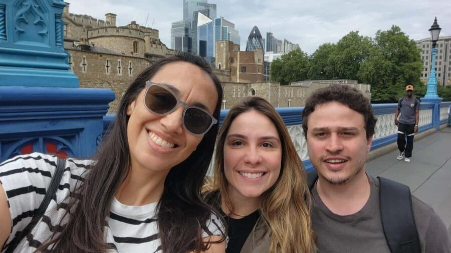 London Private Welcome Tour with a Local Guide - Buckingham Palace and London’s Famous Sights