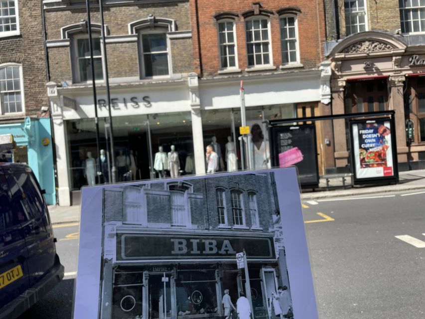 London: "Queen" Highlights Walking Tour - Starting at South Kensington and finding Queen’s first chapter