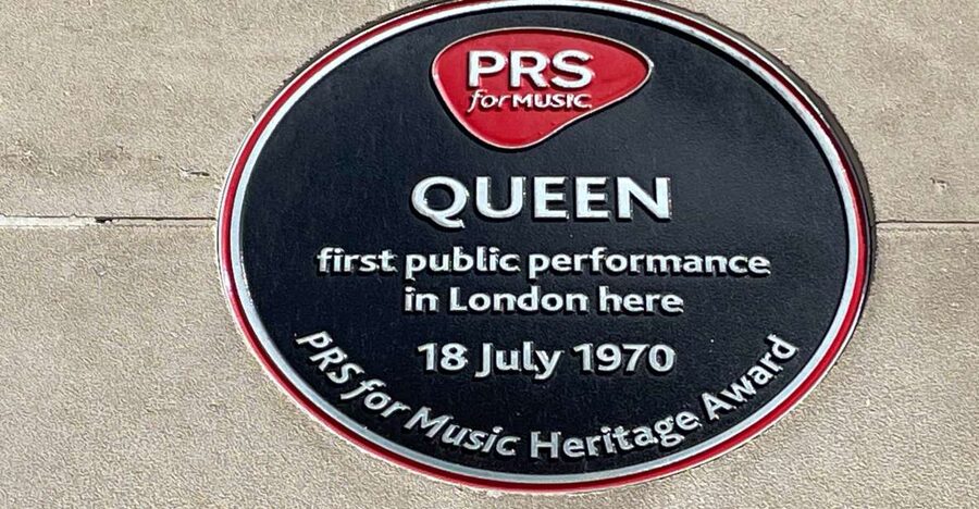 London: "Queen" Highlights Walking Tour - Kensington homes and Freddie Mercury’s final address