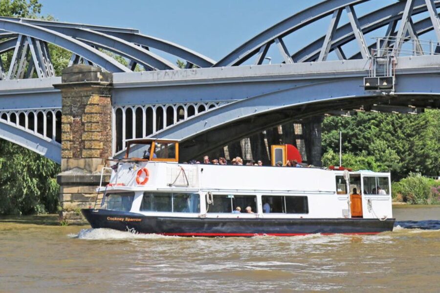 London: Richmond to Hampton Court River Thames Cruise - Boarding at Richmond Landing Stage