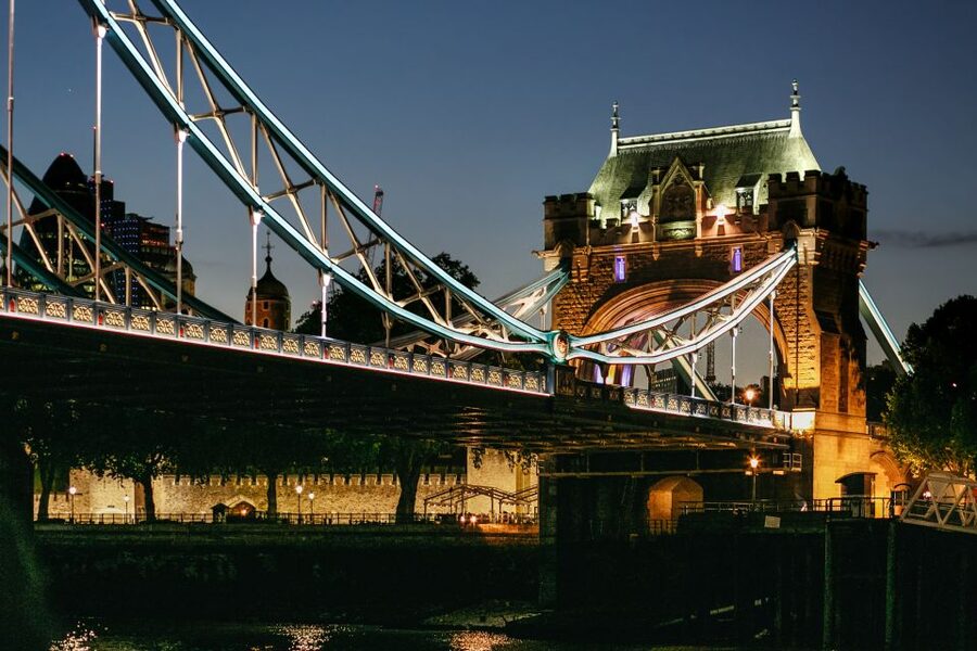 London: River Thames Dinner Cruise - What to wear and how to prepare