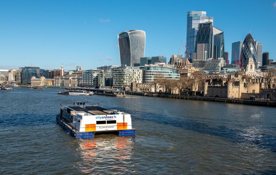 London River Thames Lunch Cruise - Lunch on board: what is actually served
