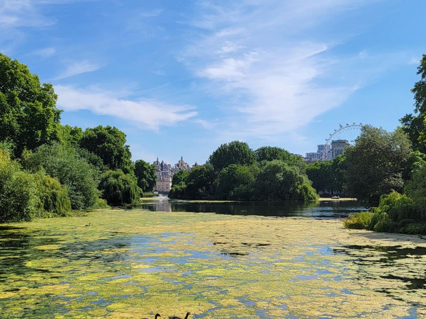 London: Royal Walking Tour and Buckingham Palace Audio Tour - The State Rooms and the audio guide