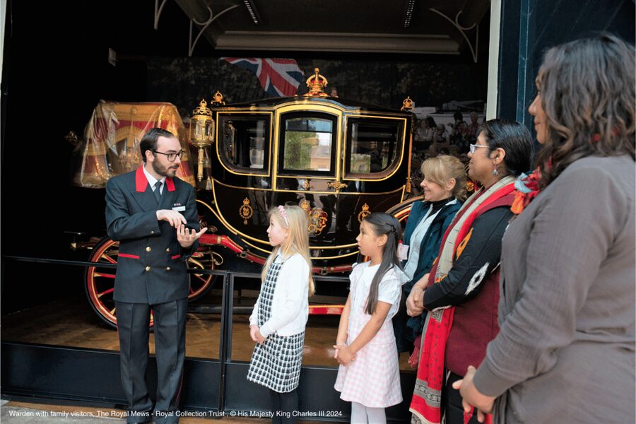 London: Royal Walking Tour with Guard Change & Royal Mews - The Mall, St. James’s Park, and Wellington Barracks