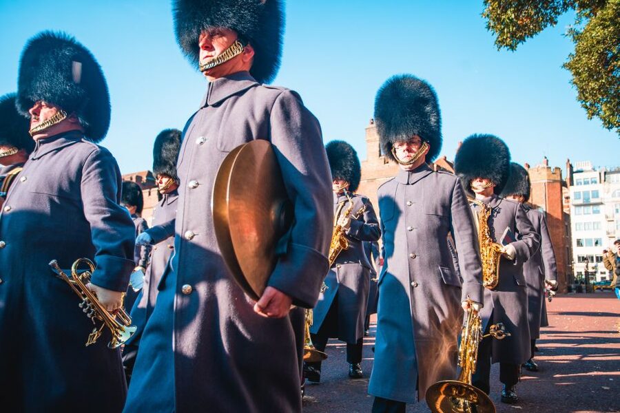 London: Royalty Walking Tour with Changing of The Guard - Walk The Mall through Britain’s ceremonial heart