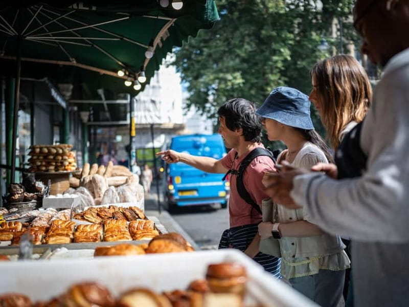 London: See 30+ Top Sights and Eat 8 British Foods Tour - Trafalgar Square and Whitehall in one sweep