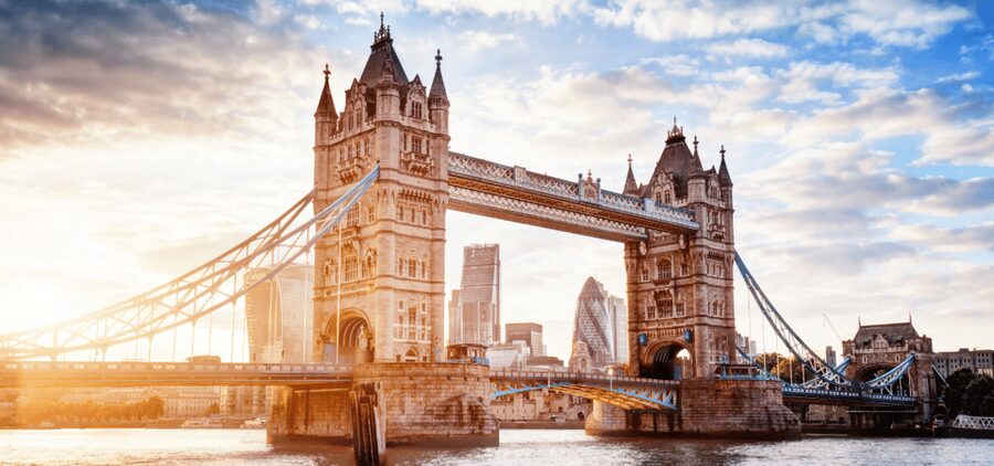 London: Self-Guided History City Tour with an App - The Tower of London and Tower Hill
