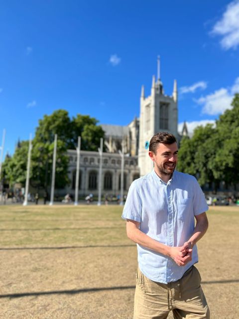 London: Sightseeing Tour - in clear, slow English - Big Ben, Parliament, and the final approach