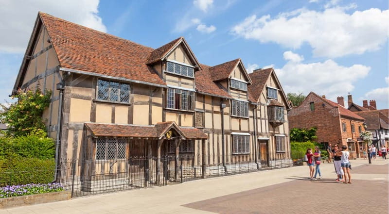 London: Small Group Oxford, Stratford and Cotswolds Day Tour - Oxford’s old colleges and free time
