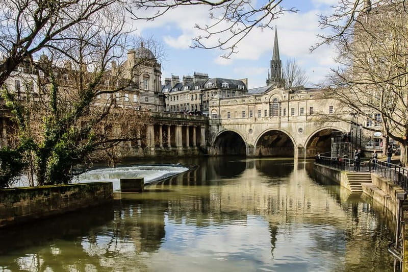 London: Small Group Stonehenge and Bath Tour & Secret Site - Who should book this tour?