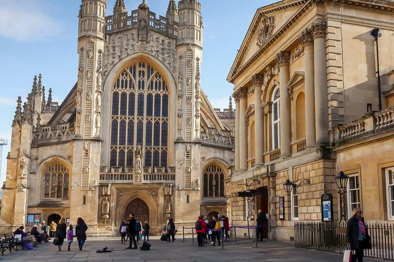 London: Small Group Stonehenge and Bath Tour & Secret Site - The Royal Crescent and Bath beyond the center