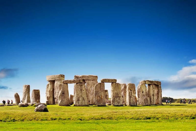 London: Small Group Stonehenge and Bath Tour & Secret Site - Crossing Salisbury Plain to Stonehenge