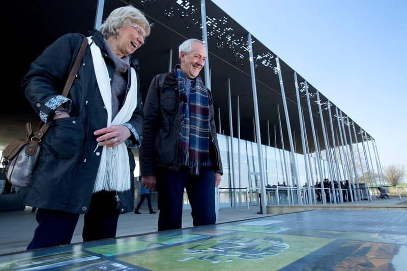London: Stonehenge Morning or Afternoon Tour Optional Lunch - Arriving at Stonehenge and choosing your route