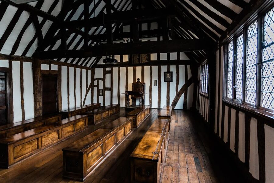 London: Stonehenge, Stratford-Upon-Avon, and Bath Day Trip - One day, four famous English settings