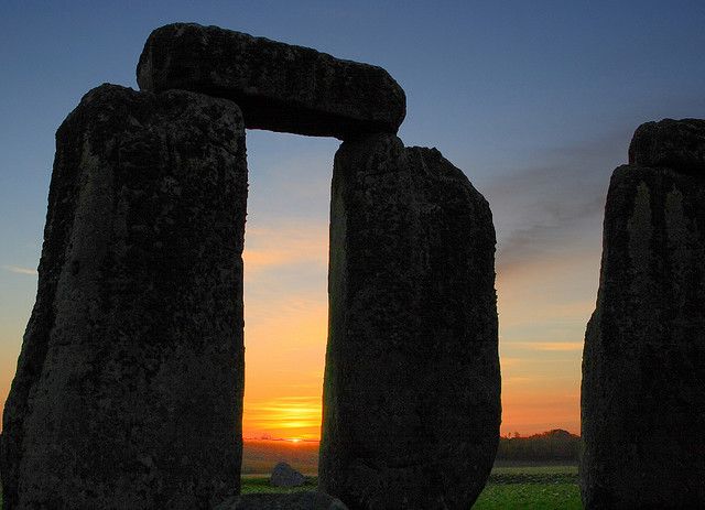 London: Stonehenge, Stratford-Upon-Avon, and Bath Day Trip - Stratford-upon-Avon: Shakespeare with a hands-on twist