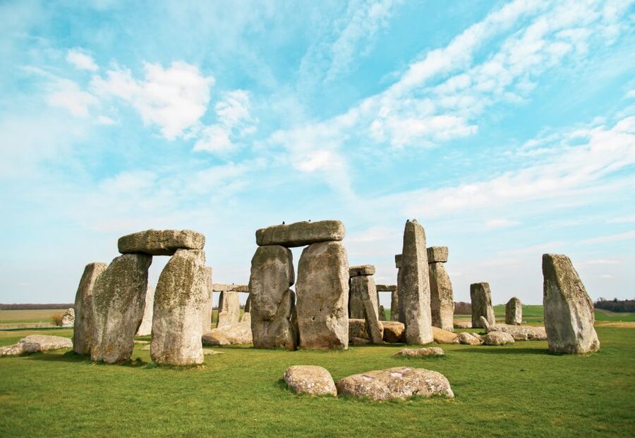 London: Stonehenge, Windsor, and Bath Day Trip by Bus - What the guides add to the day