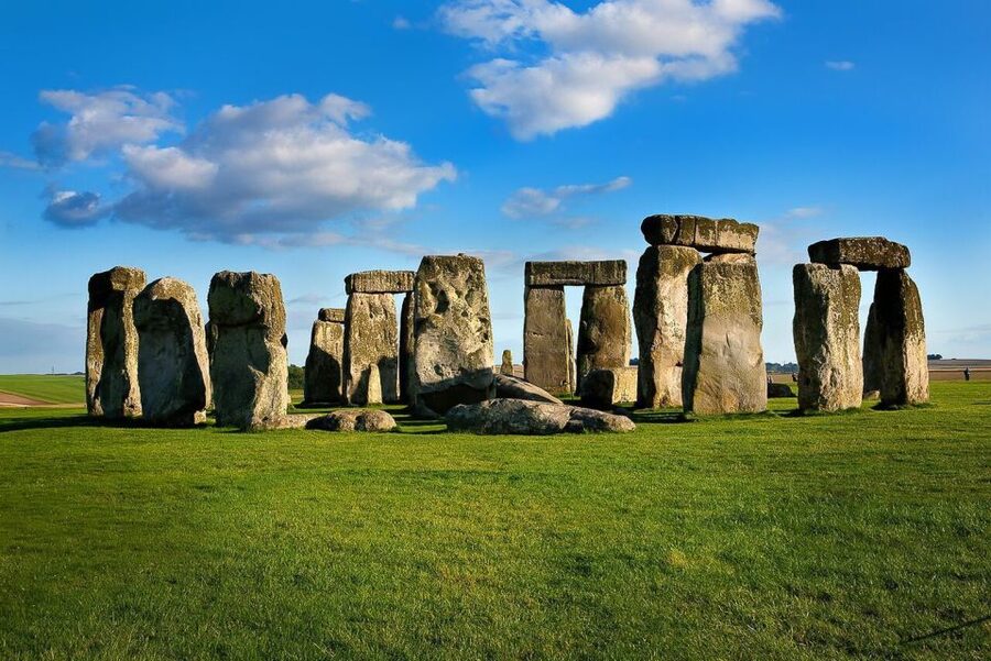 London: Stonehenge, Windsor Castle, Bath, Lacock & Pub Lunch - The coach ride and the pace of the day