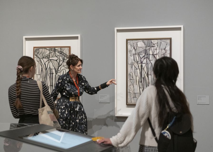 London: Tate Modern Official Guided Tour - Why a Tate Modern guide helps