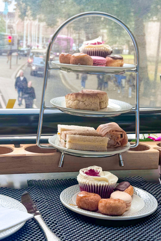 London: Taylor Swift-Inspired Afternoon Tea Bus Tour - Meeting the pink-striped English Tea Bus