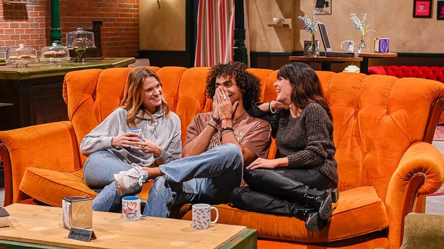London: The FRIENDS™ Experience Entry Ticket - Photos, food, and the final shop