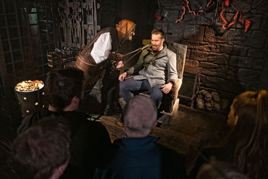 London: The London Dungeon and London Eye Combo Ticket - Two very different ways to see London