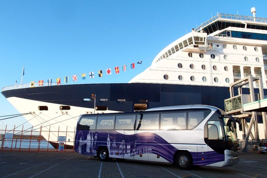 London to Southampton Cruise Terminal via Stonehenge - London and Heathrow pickups, with an early start
