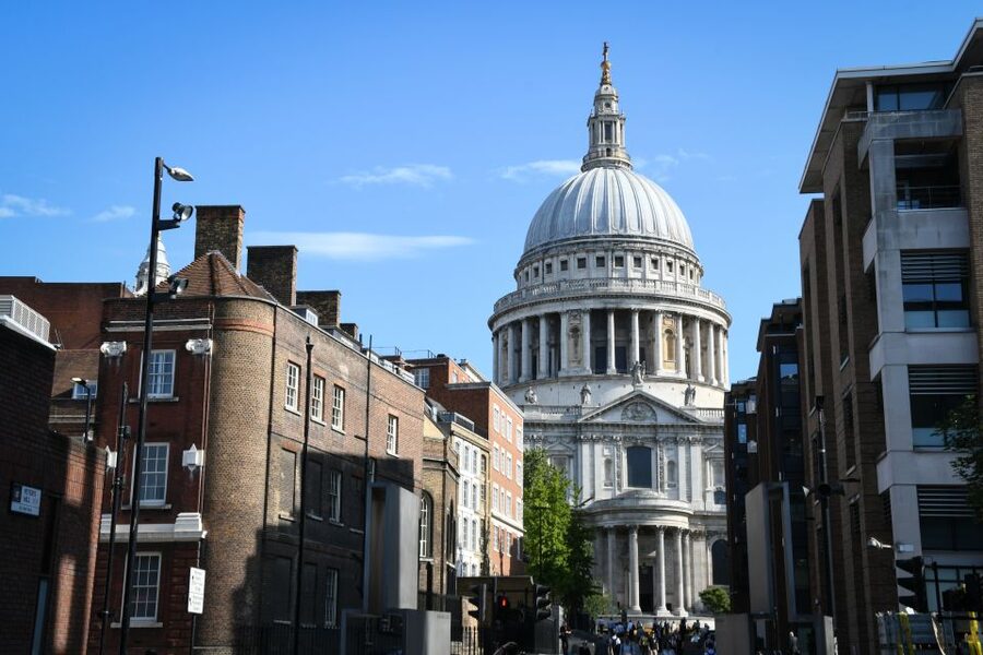 London: Top 30 Sights Tour and Sherlock Holmes Museum - Parliament Square, Westminster Abbey, and Big Ben