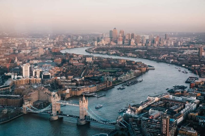 London: Top Attractions and City Highlights Walking Tour - Why this short London walk works well