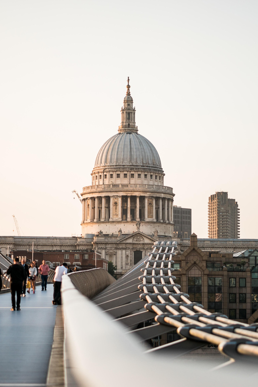 London: Top Attractions and City Highlights Walking Tour - Winston Churchill and the Churchill War Rooms