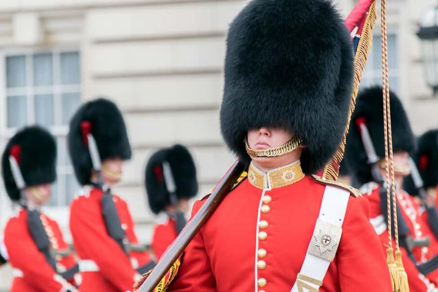 London: Tower of London & Changing of the Guard Experience - Why this tour works for a first morning in royal London