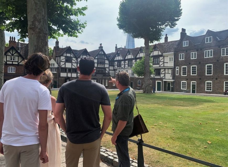 London: Tower of London Guided Tour with Boat Ride - The Thames cruise: useful transport and a fine view
