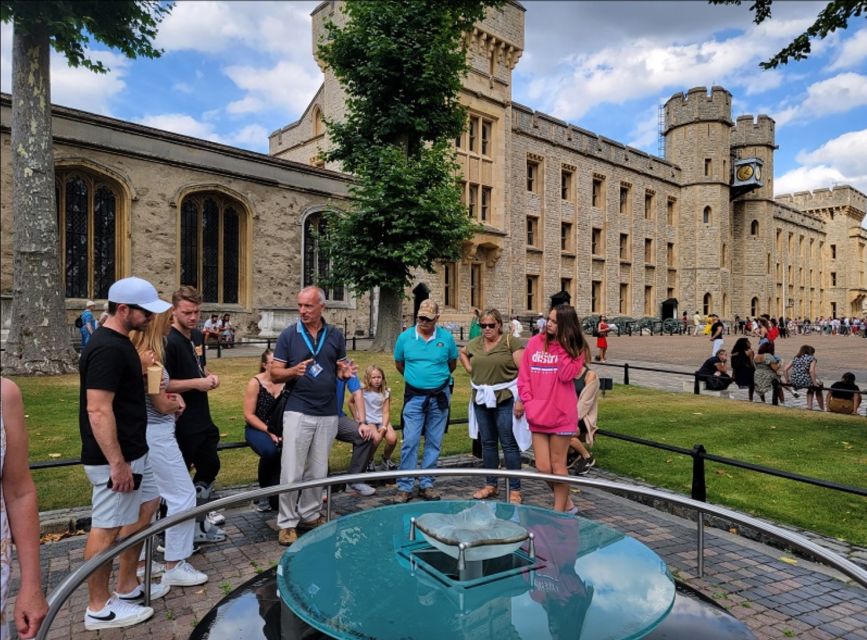 London: Tower of London Guided Tour with Boat Ride - The longer option: Westminster Abbey and the Changing of the Guard