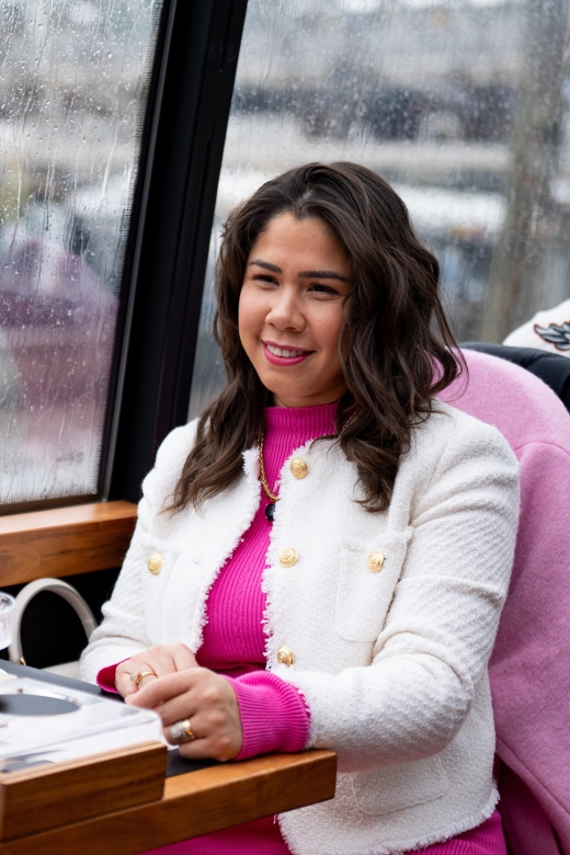 London: Traditional Afternoon Tea Tour in a Luxury Coach - What arrives on your tea stand