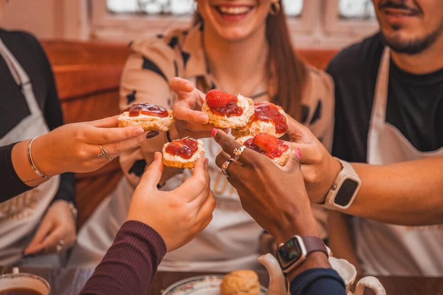 London: Traditional English Scone Making and Tea Workshop - Eating one warm and carrying three away
