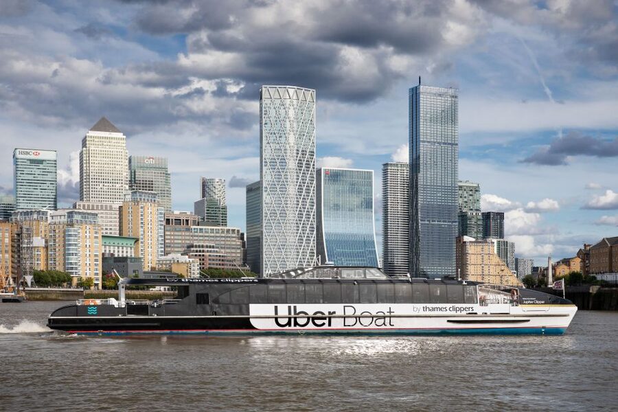 London: Uber Boat 1-Day Hop-On Hop-Off and Cable Car Tickets - Central London sights from the water