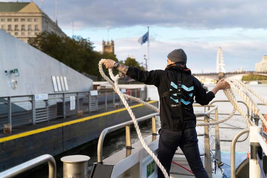 London: Uber Boat Return River Ticket + IFS Cloud Cable Car - What the 20-minute cable car ride is like