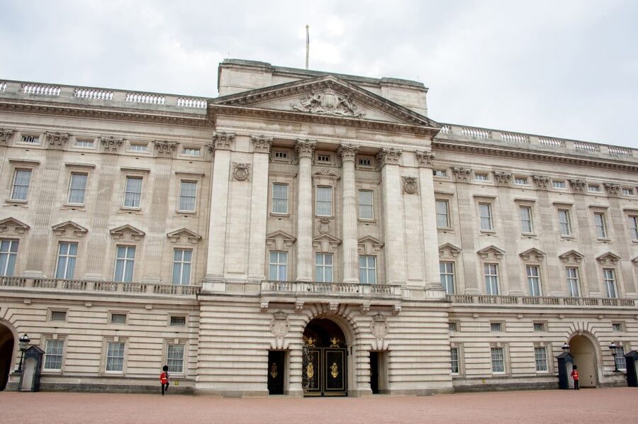 London: Vintage Bus Tour and London Eye Ticket - Buckingham Palace and the Changing of the Guard