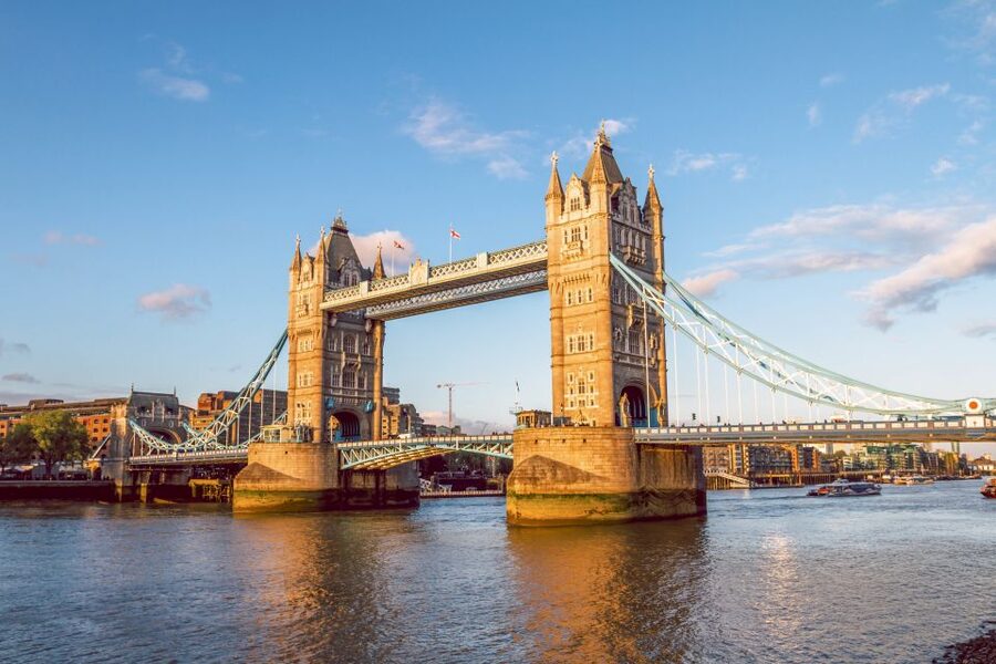 London: Vintage Bus Tour and London Eye Ticket - Starting at Victoria Coach Station