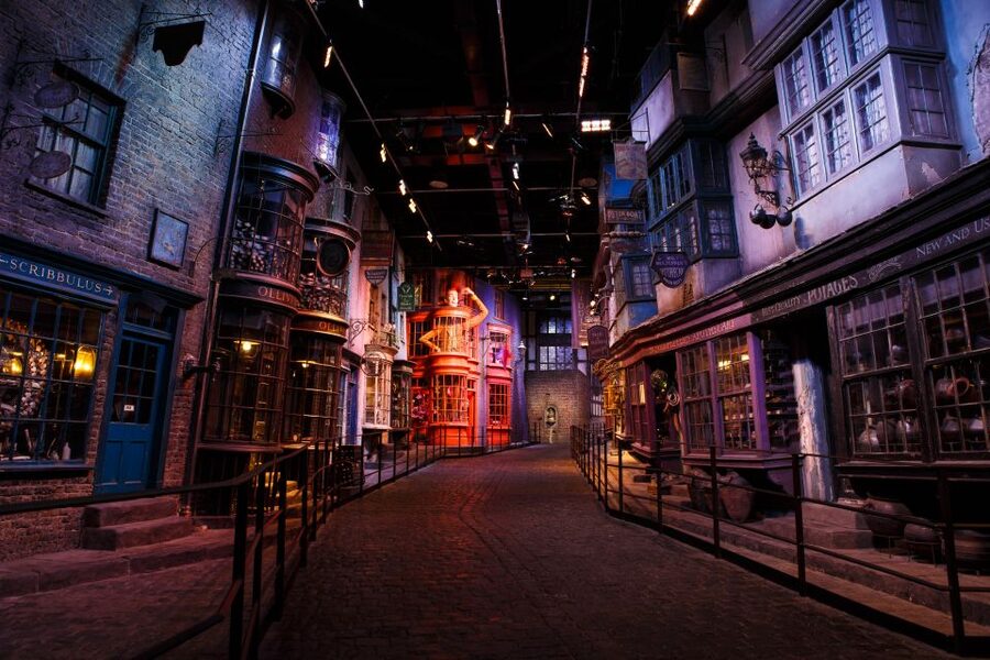 London: Warner Bros. Studio Tour and River Thames Cruise - Why the Warner Bros Studio visit deserves your time