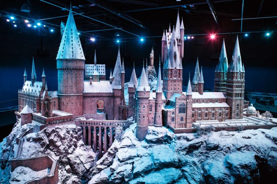 London: Warner Bros. Studio Tour and River Thames Cruise - Reaching Leavesden from London