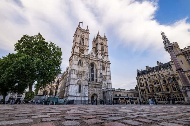 London: Westminster Abbey & Jubilee Galleries Guided Tour - Coronations, weddings, and the High Altar