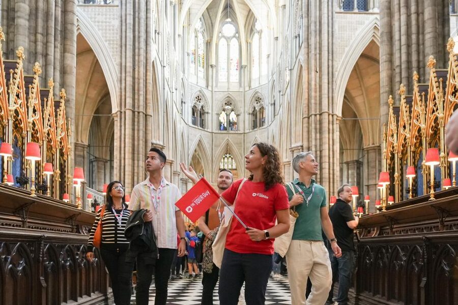 London: Westminster Abbey, Tower of London and Boat Tour - The guides shape the quality of the day