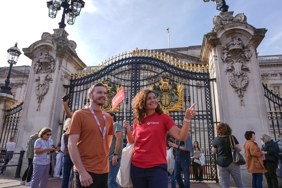 London: Westminster Abbey, Tower of London and Boat Tour - Price, timing, and physical demands