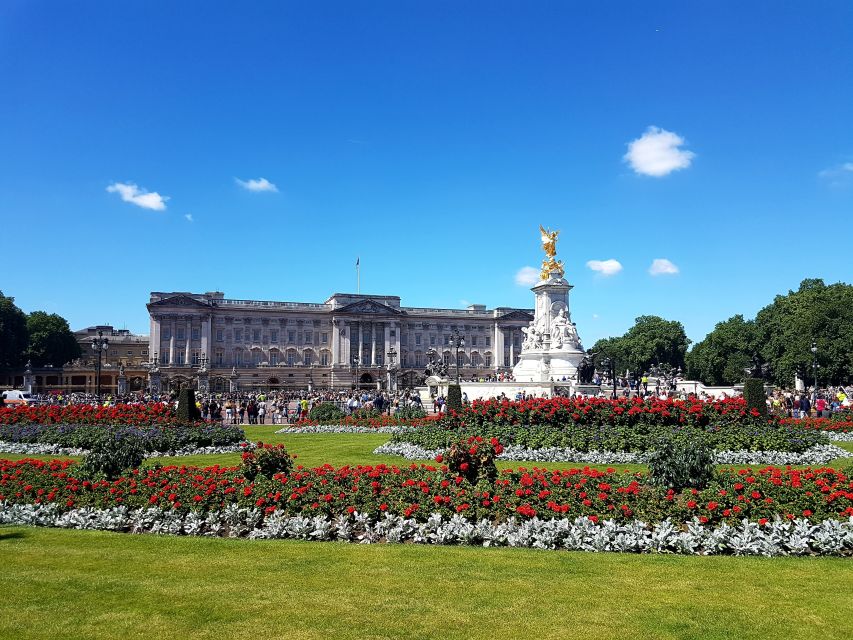 London: Westminster Walking Tour & The Tower of London Entry - From the Ritz to Buckingham Palace through Green Park
