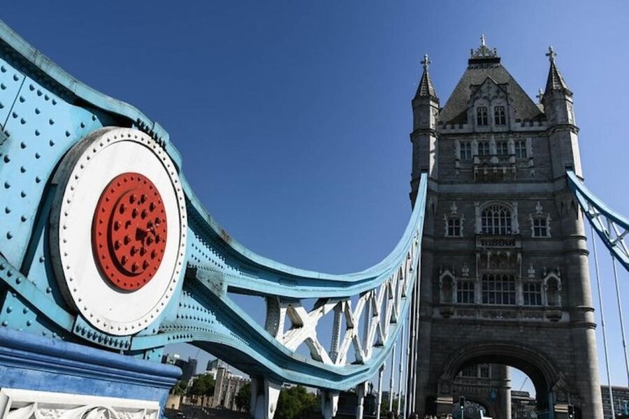 London: Westminster Walking Tour & Visit Tower Bridge - Parliament Square, Big Ben, and Westminster Abbey